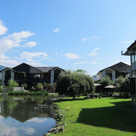 Green Willow House Fengshan  外观 照片