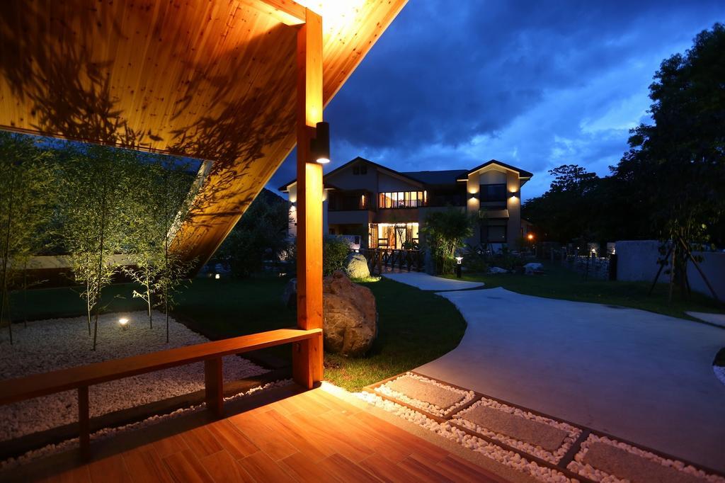Green Willow House Fengshan  外观 照片